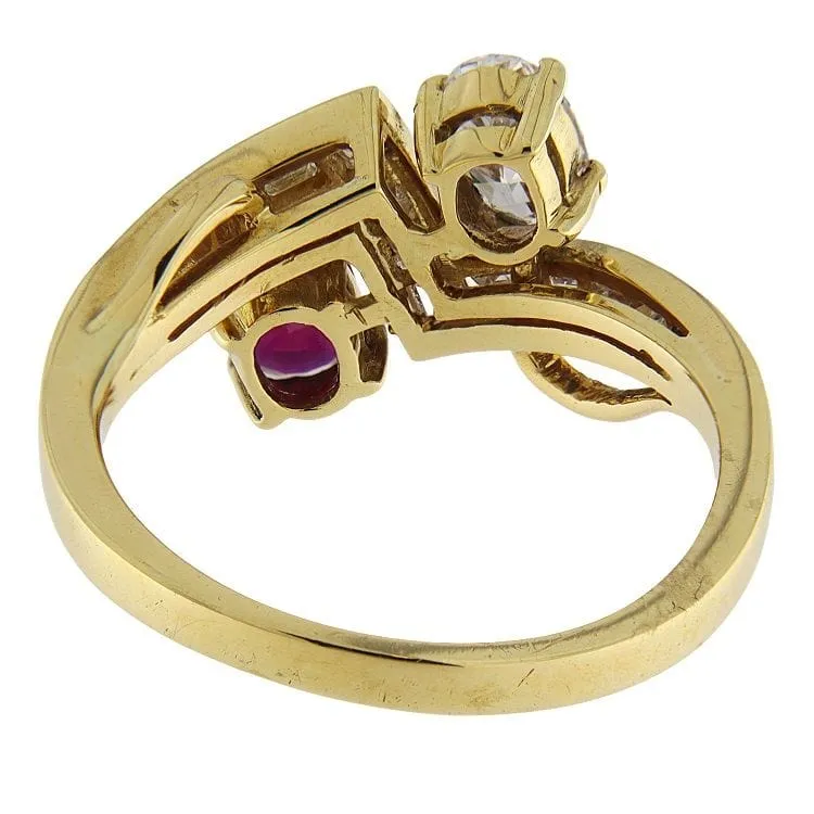 Bague en or jaune avec rubis, diamant ovale et baguettes sold by 58 Facettes product image thumbnail 4