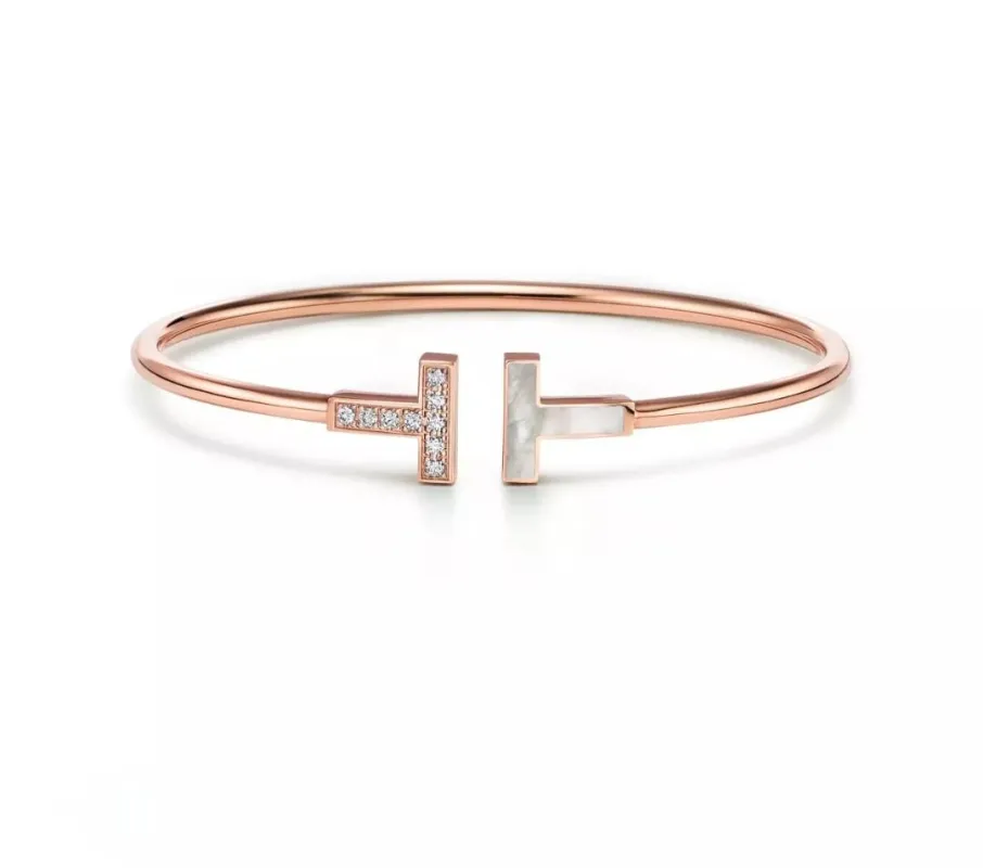 Tiffany and Co. - Bracelet T - Wire Collection in rose gold sold by 58 Facettes