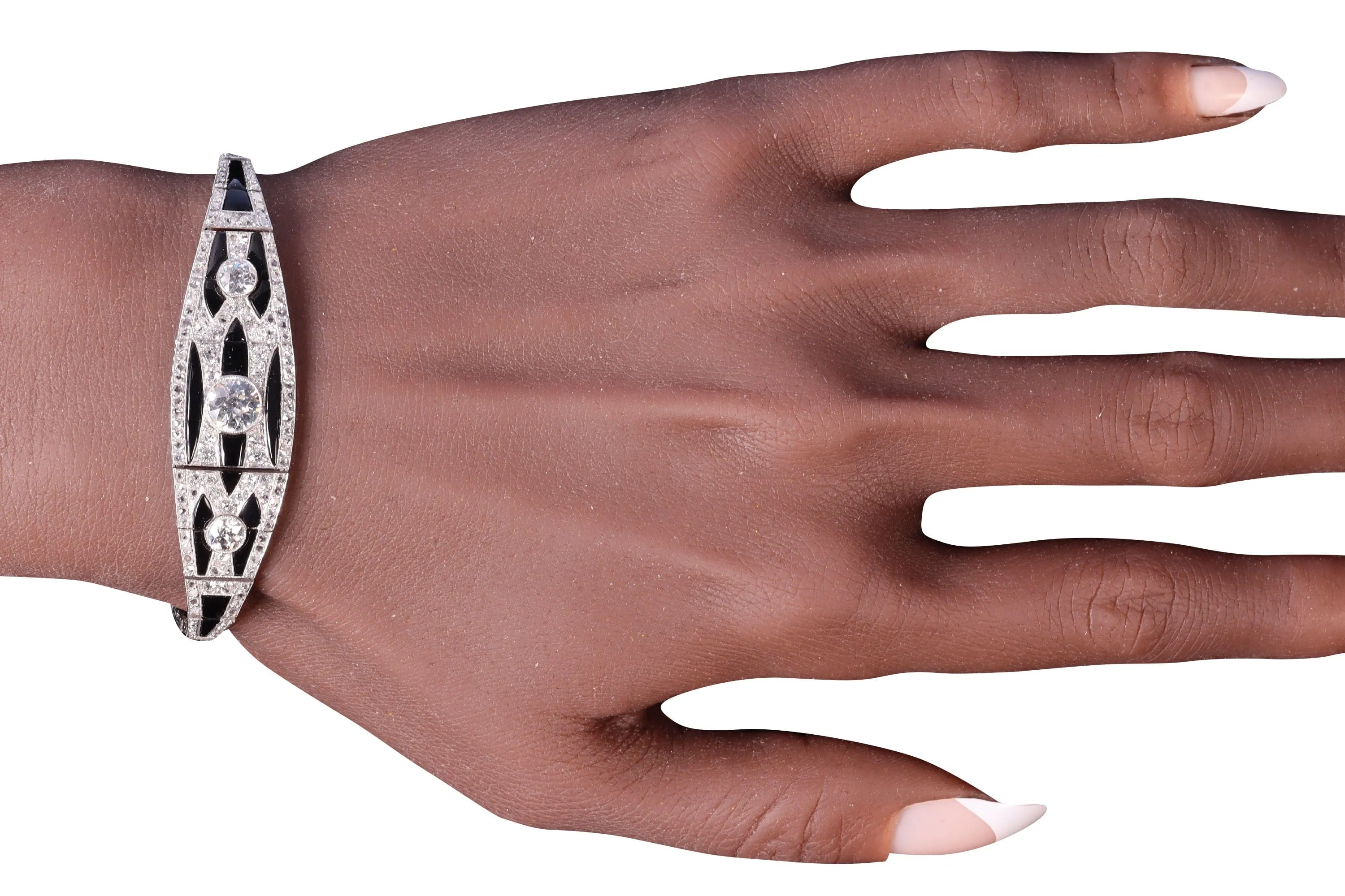 Graphic Grace – Bracelet Art déco vintage en platine, diamants et onyx sold by 58 Facettes product image thumbnail 2