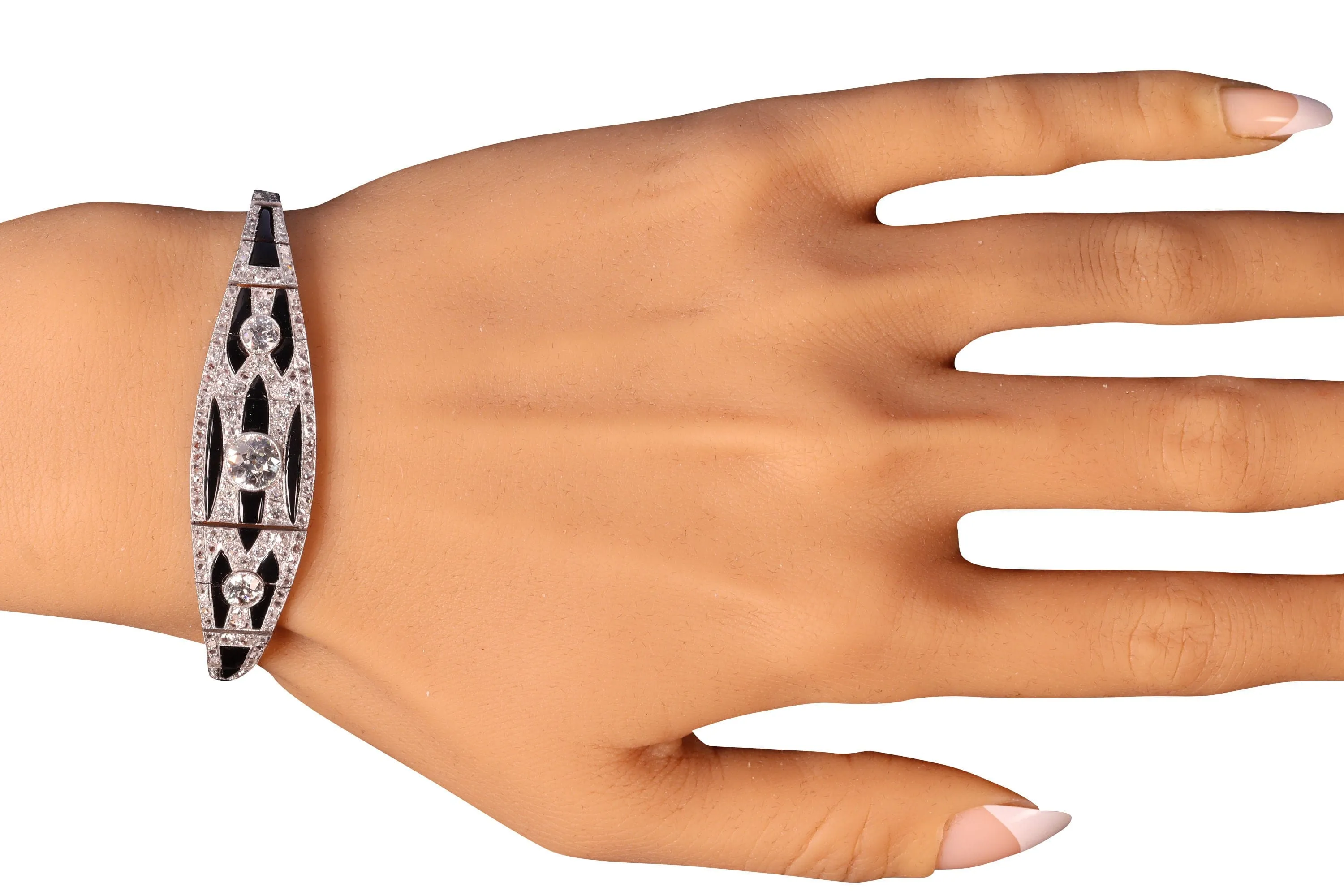 Graphic Grace – Bracelet Art déco vintage en platine, diamants et onyx sold by 58 Facettes product image thumbnail 3