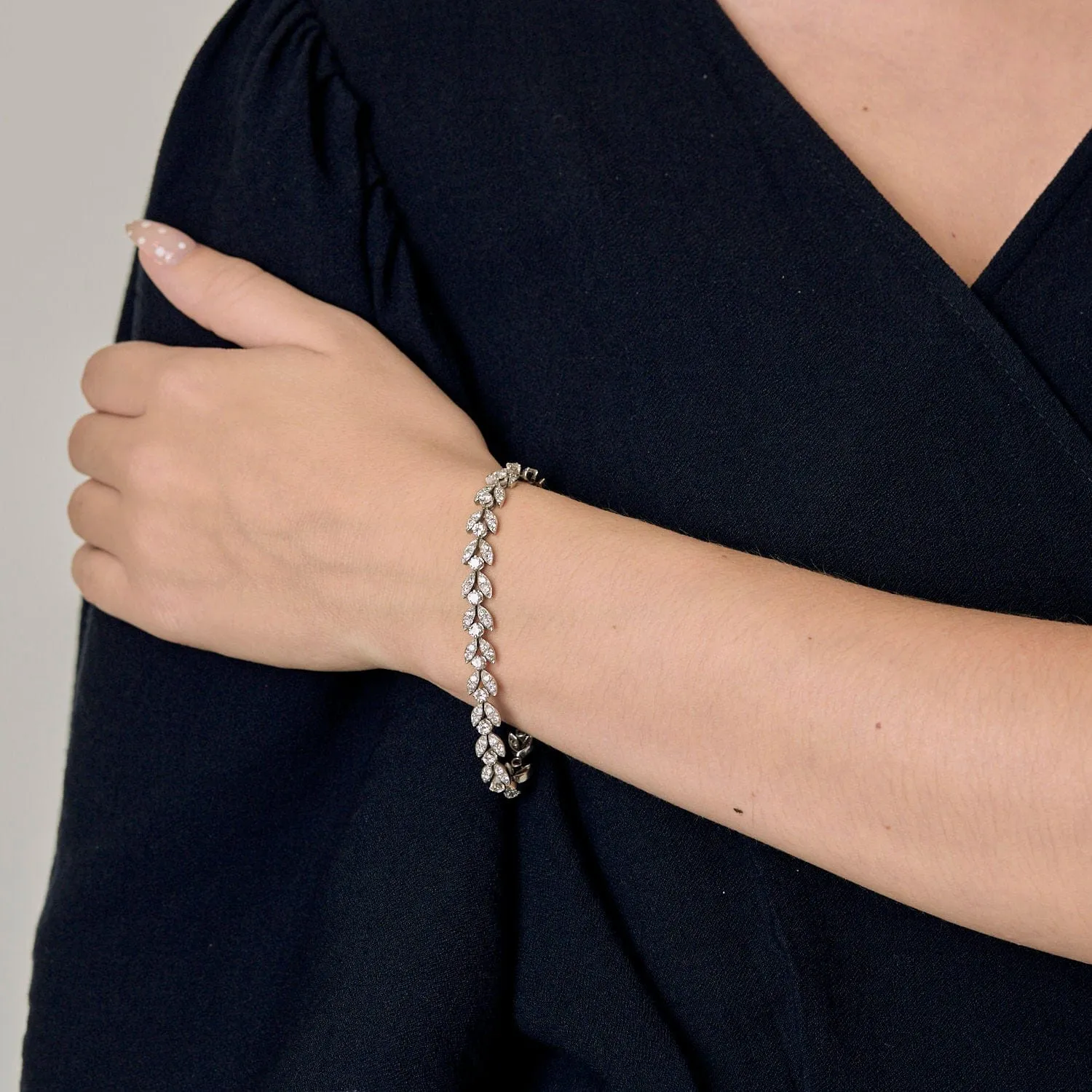 Bracelet articulé or blanc et diamants sold by 58 Facettes product image thumbnail 2