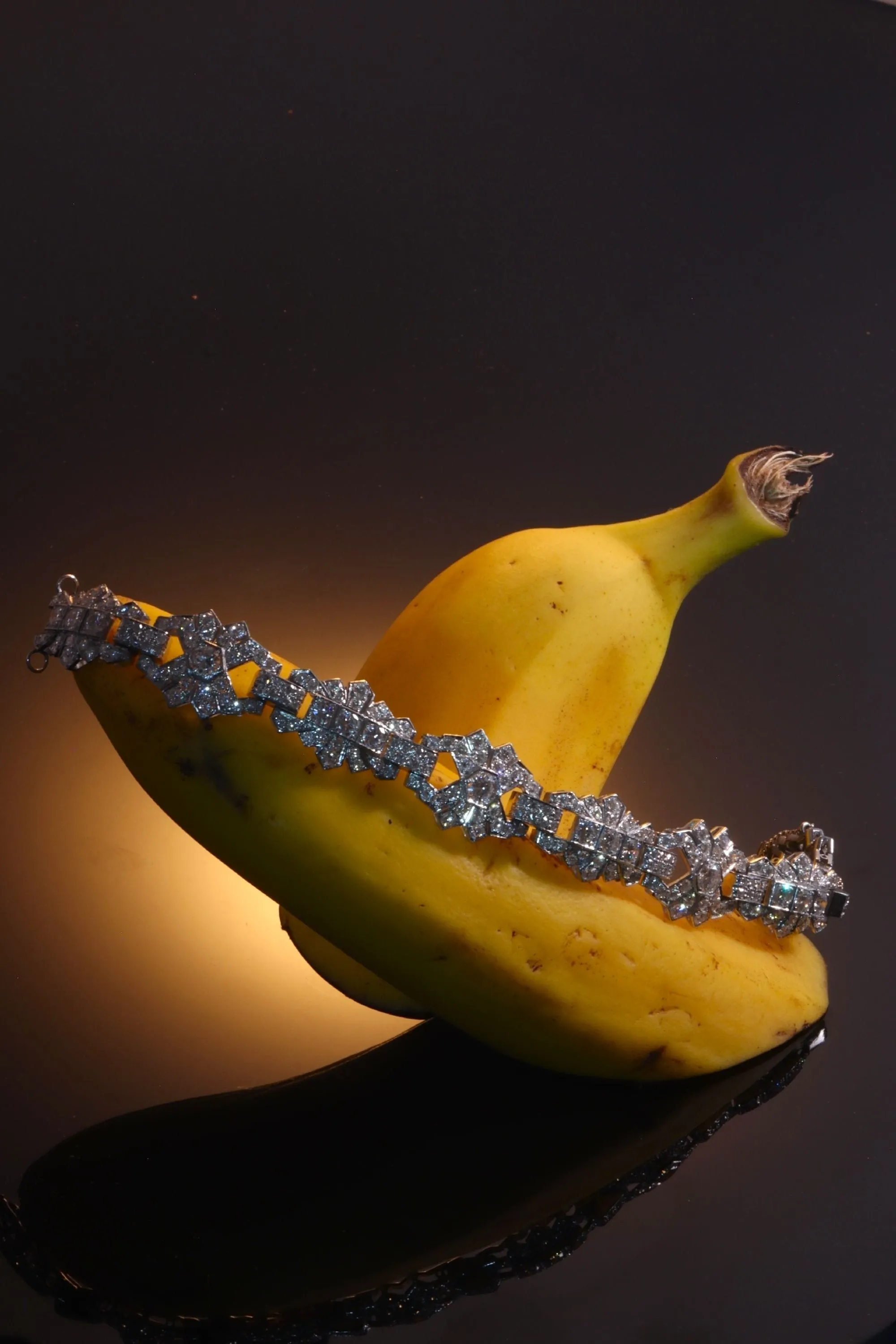 Échos Art Déco : un bracelet belge en platine des années 1950 sold by 58 Facettes product image thumbnail 2