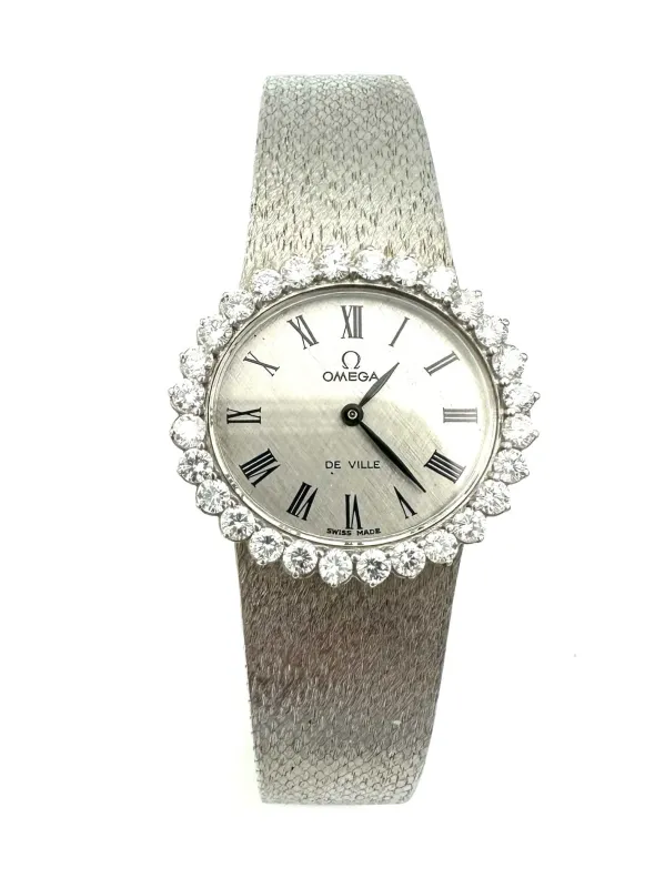 OMEGA. Collection "De Ville", montre de dame vinatge or et diamants sold by 58 Facettes