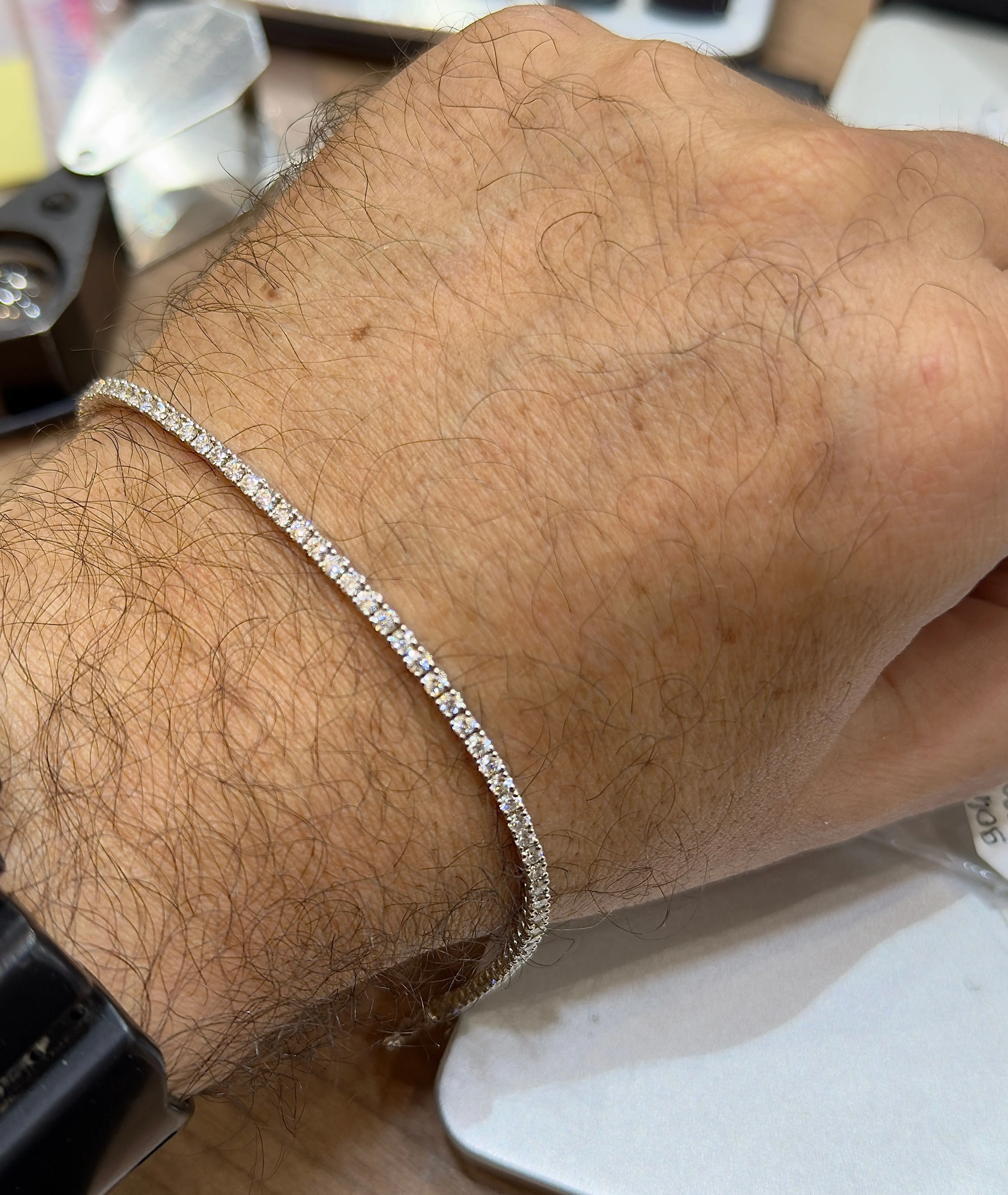 Bracelet rivière de diamants or blanc 18 carats sold by 58 Facettes product image thumbnail 2