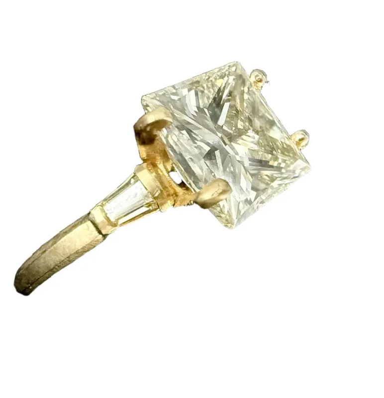 Bague solitaire en or jaune 18 carats avec diamants sold by 58 Facettes