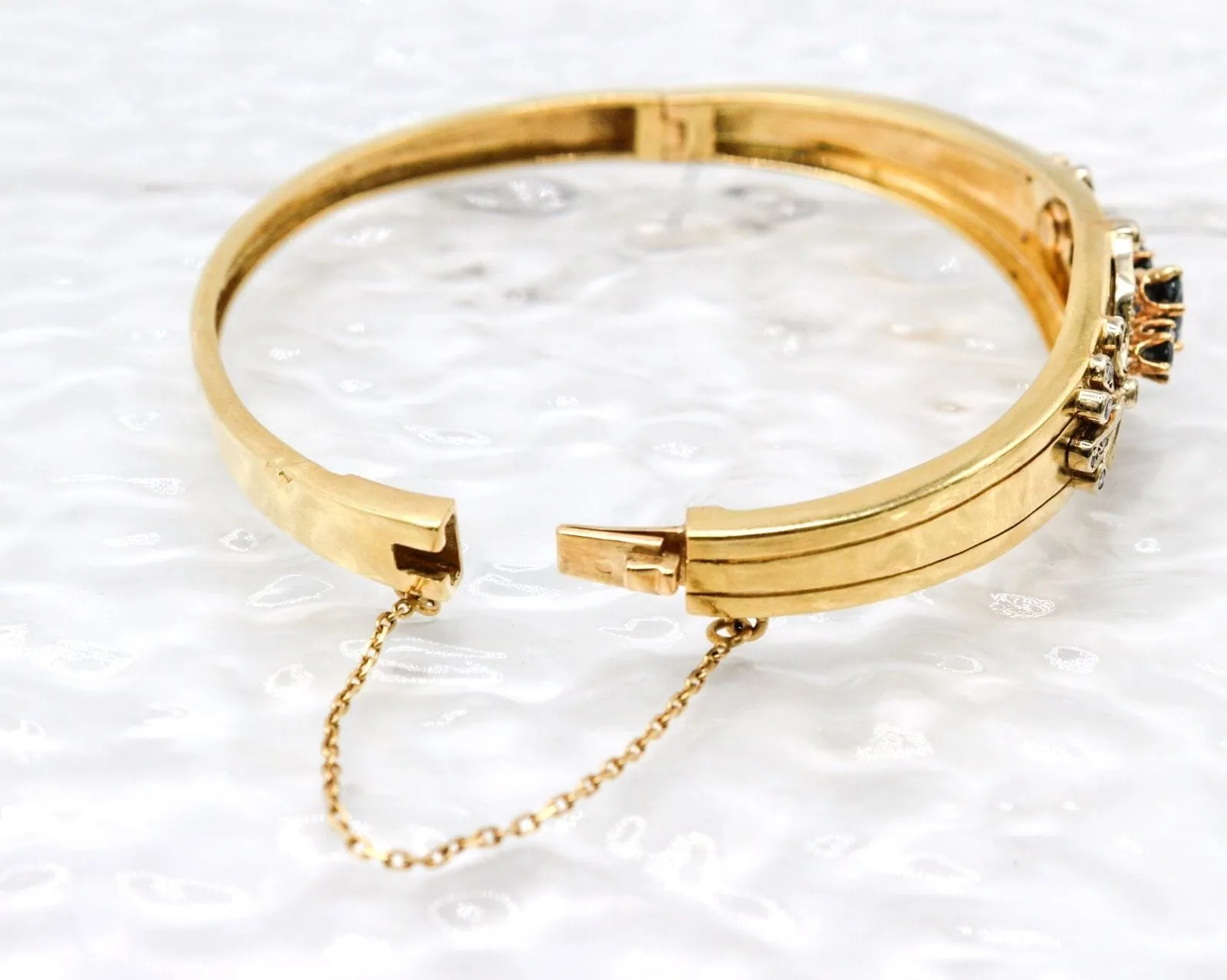 Bracelet jonc or jaune 3 saphirs sold by 58 Facettes product image thumbnail 3