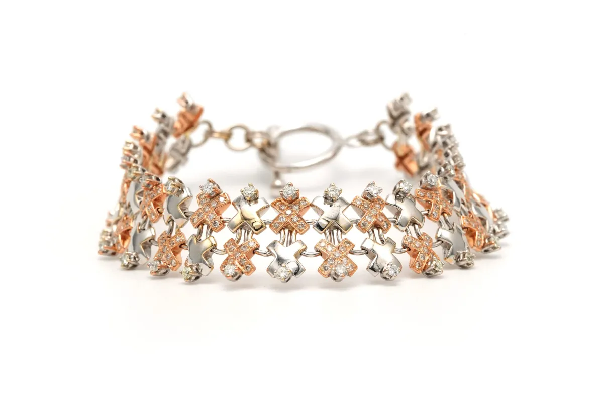 Bracelet contemporain or blanc et or rose, diamants (+- 3,30ct) sold by 58 Facettes