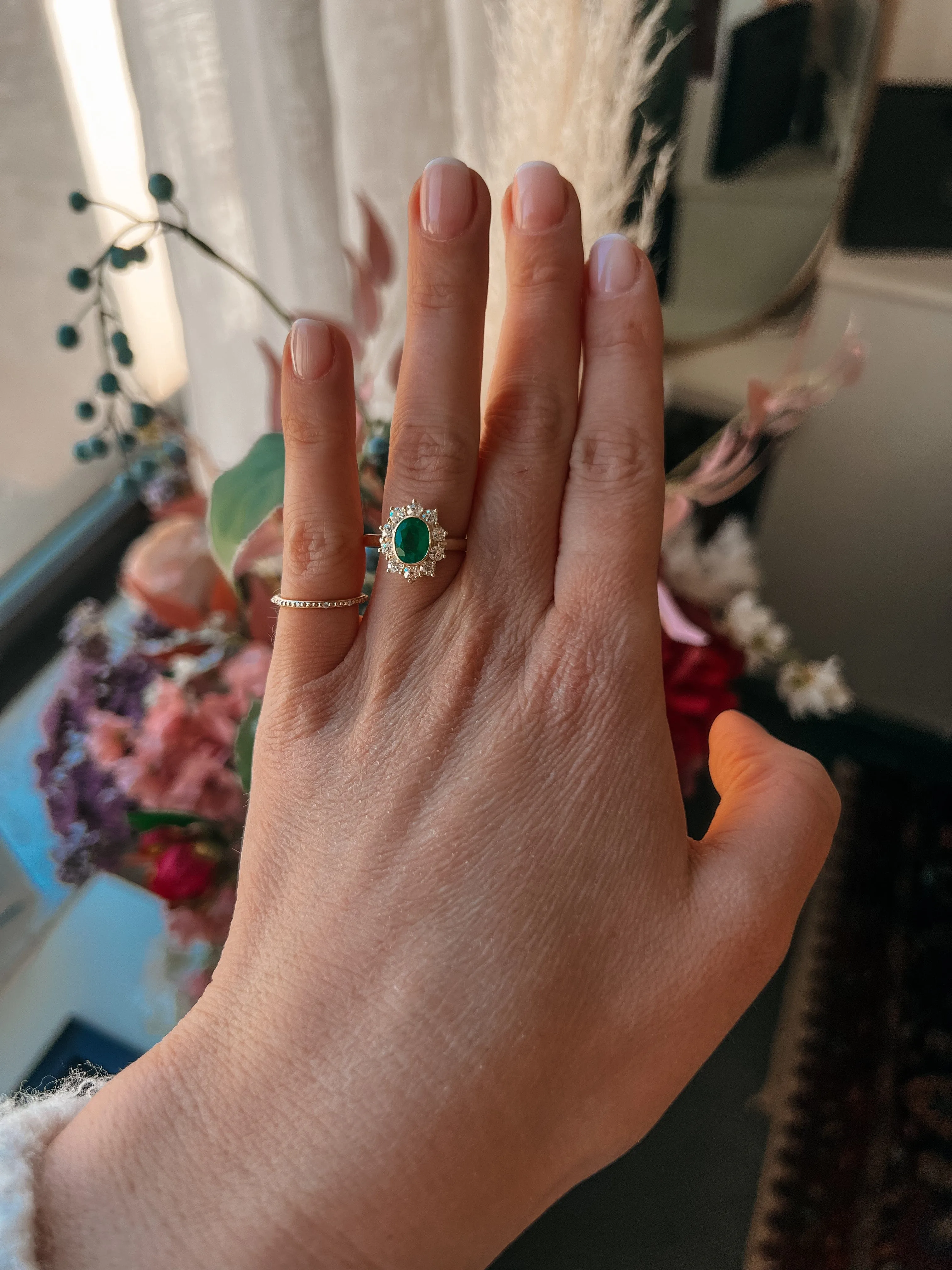 Vintage emerald and diamond ring sold by 58 Facettes product image thumbnail 2