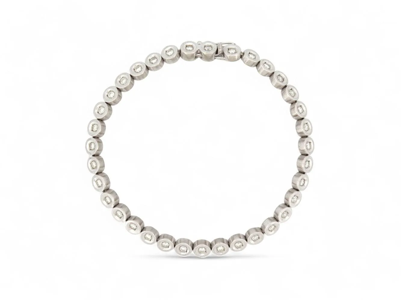 bracelet tennis t19 serti de 35 diamants 2.1ct en or blanc 14k 16gr sold by 58 Facettes