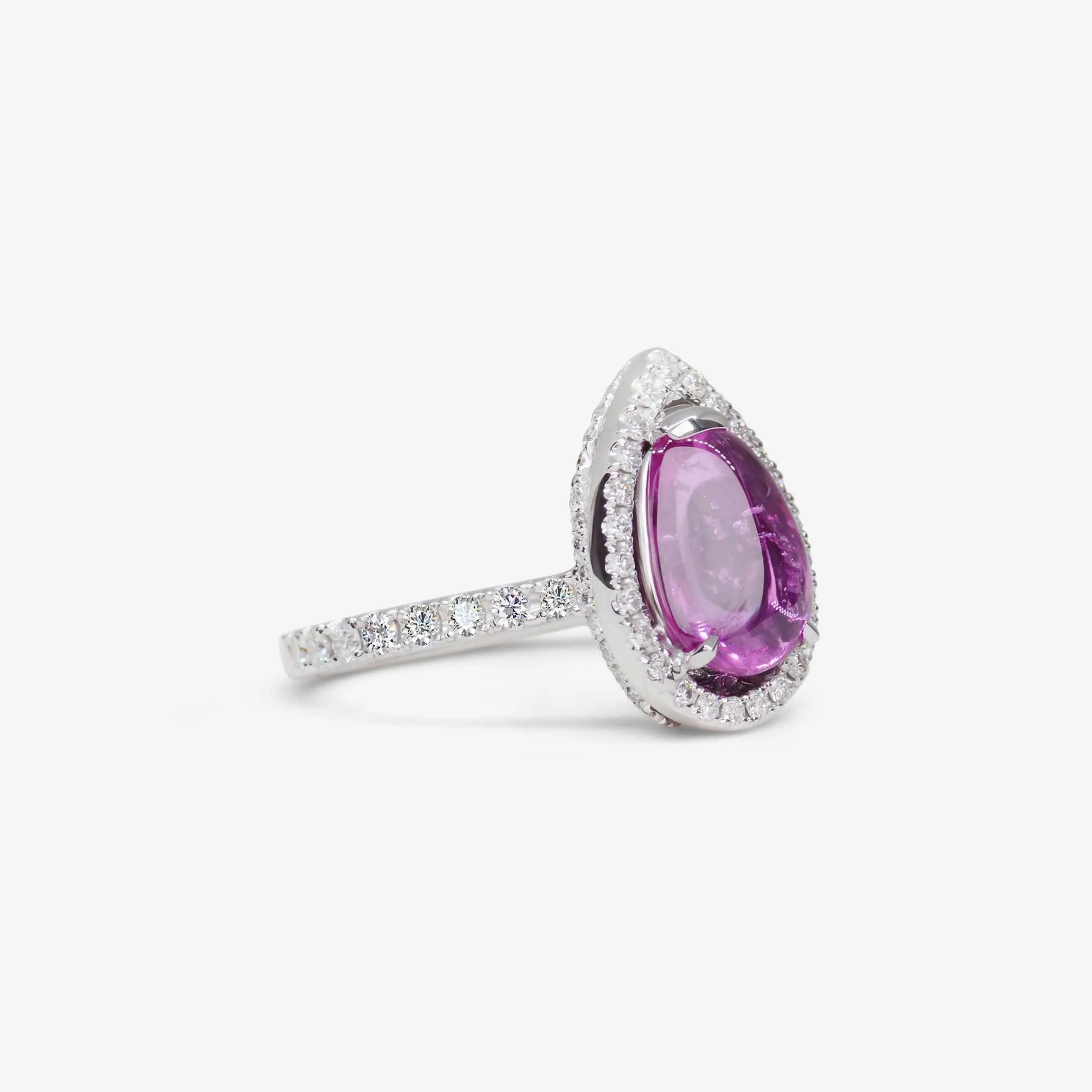 Bague en saphir rose intense de 2,49 carats sold by 58 Facettes product image thumbnail 2