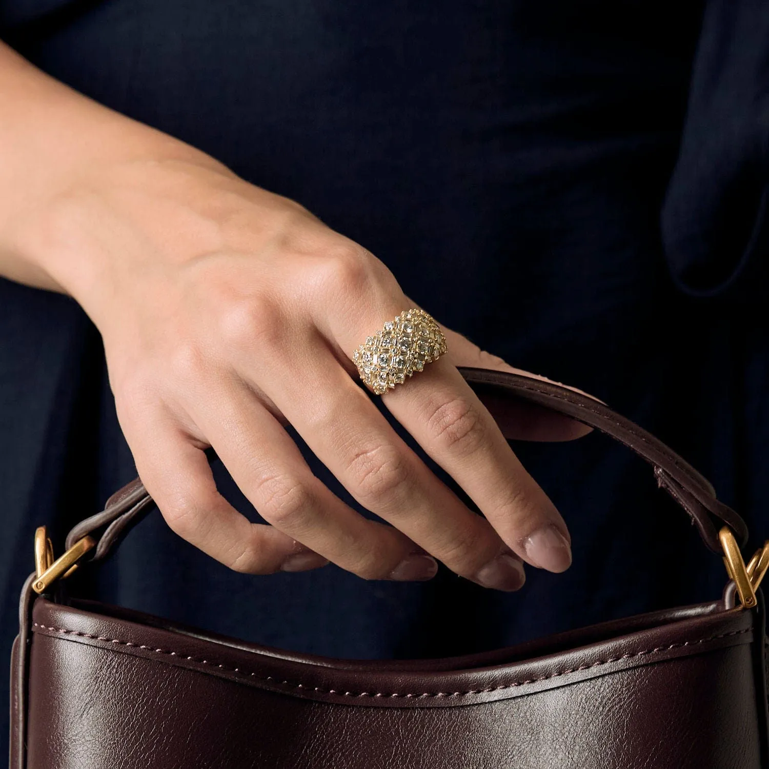 Bague dôme en or jaune pavée de diamants sold by 58 Facettes product image thumbnail 2