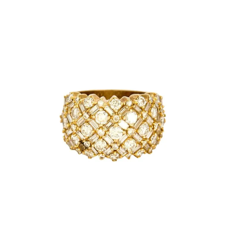 Bague dôme en or jaune pavée de diamants sold by 58 Facettes