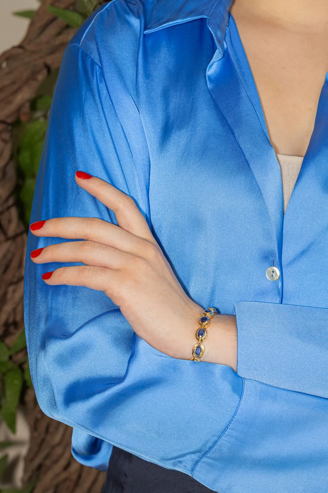 Bracelet en or jaune 18 carats serti de saphirs ovales sold by 58 Facettes product image thumbnail 2