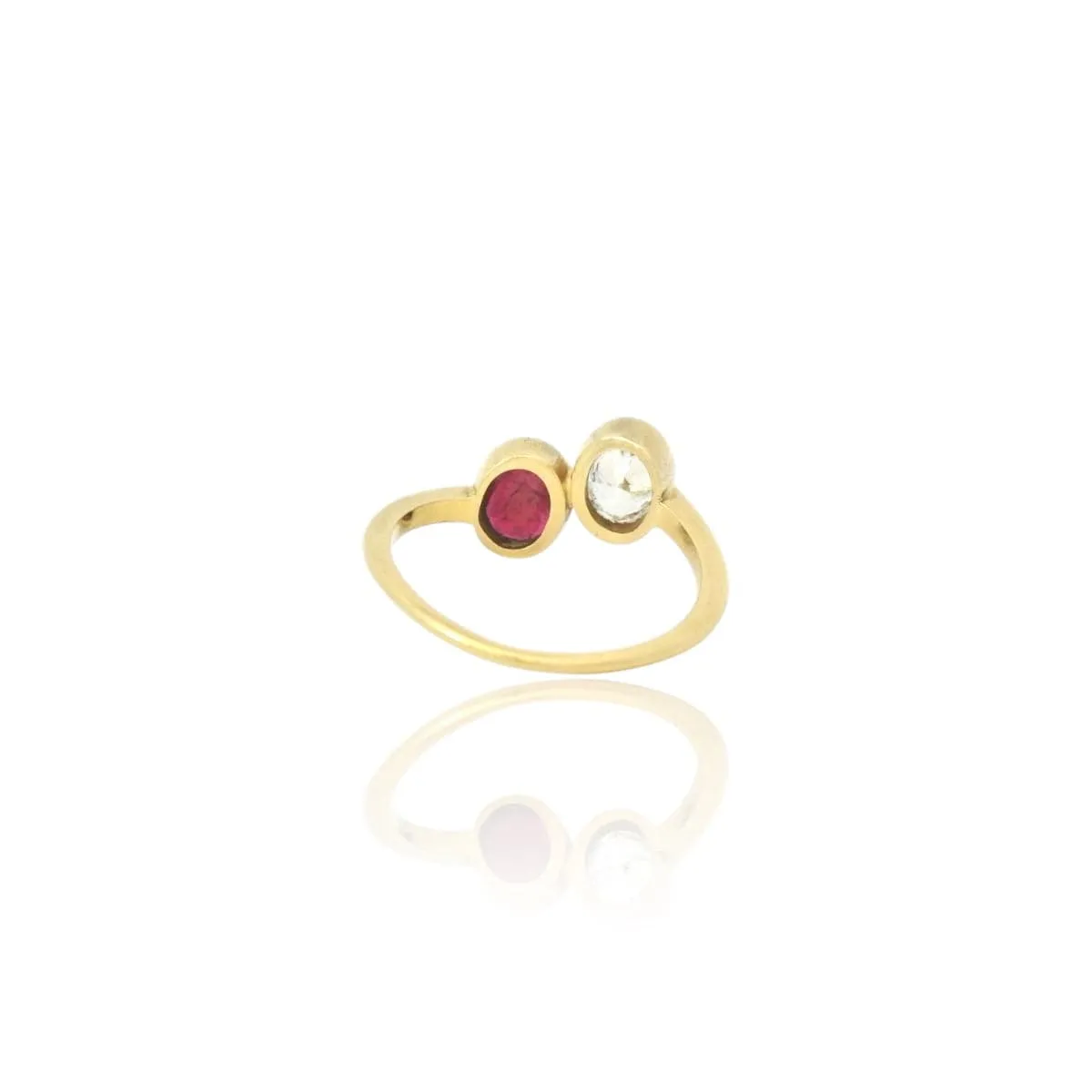 Toi & Moi Diamond ruby ring sold by 58 Facettes product image thumbnail 5