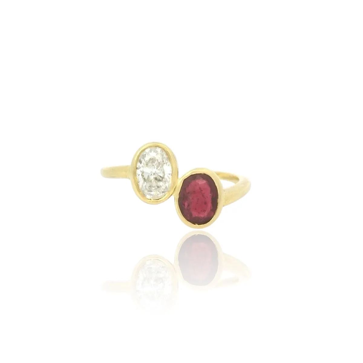 Toi & Moi Diamond ruby ring sold by 58 Facettes