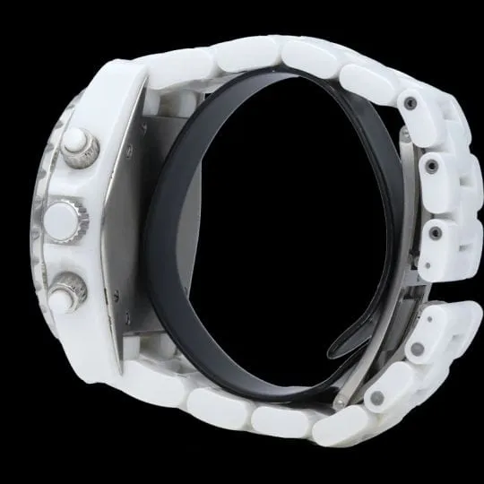 Chanel J12 - Montre chronographe automatique en céramique blanche sold by 58 Facettes product image thumbnail 4
