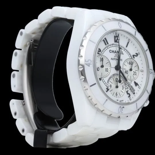 Chanel J12 - Montre chronographe automatique en céramique blanche sold by 58 Facettes product image thumbnail 5