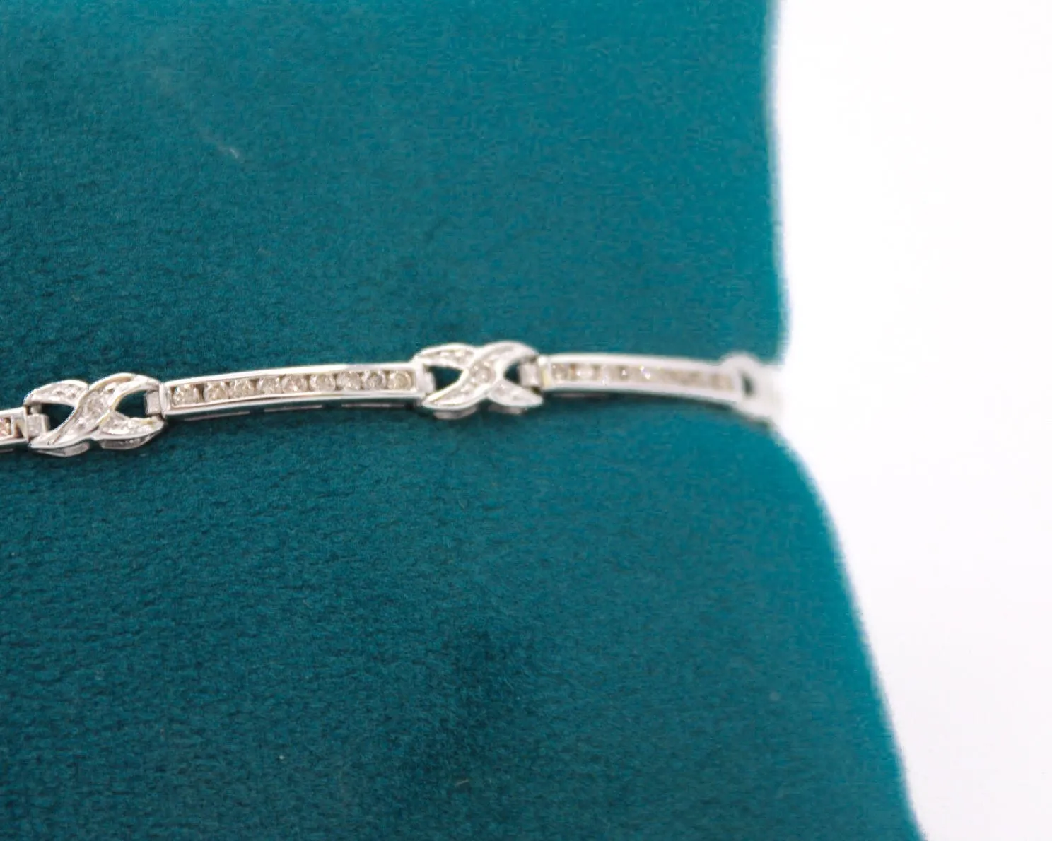 Bracelet or blanc diamants motifs barrettes sold by 58 Facettes product image thumbnail 2