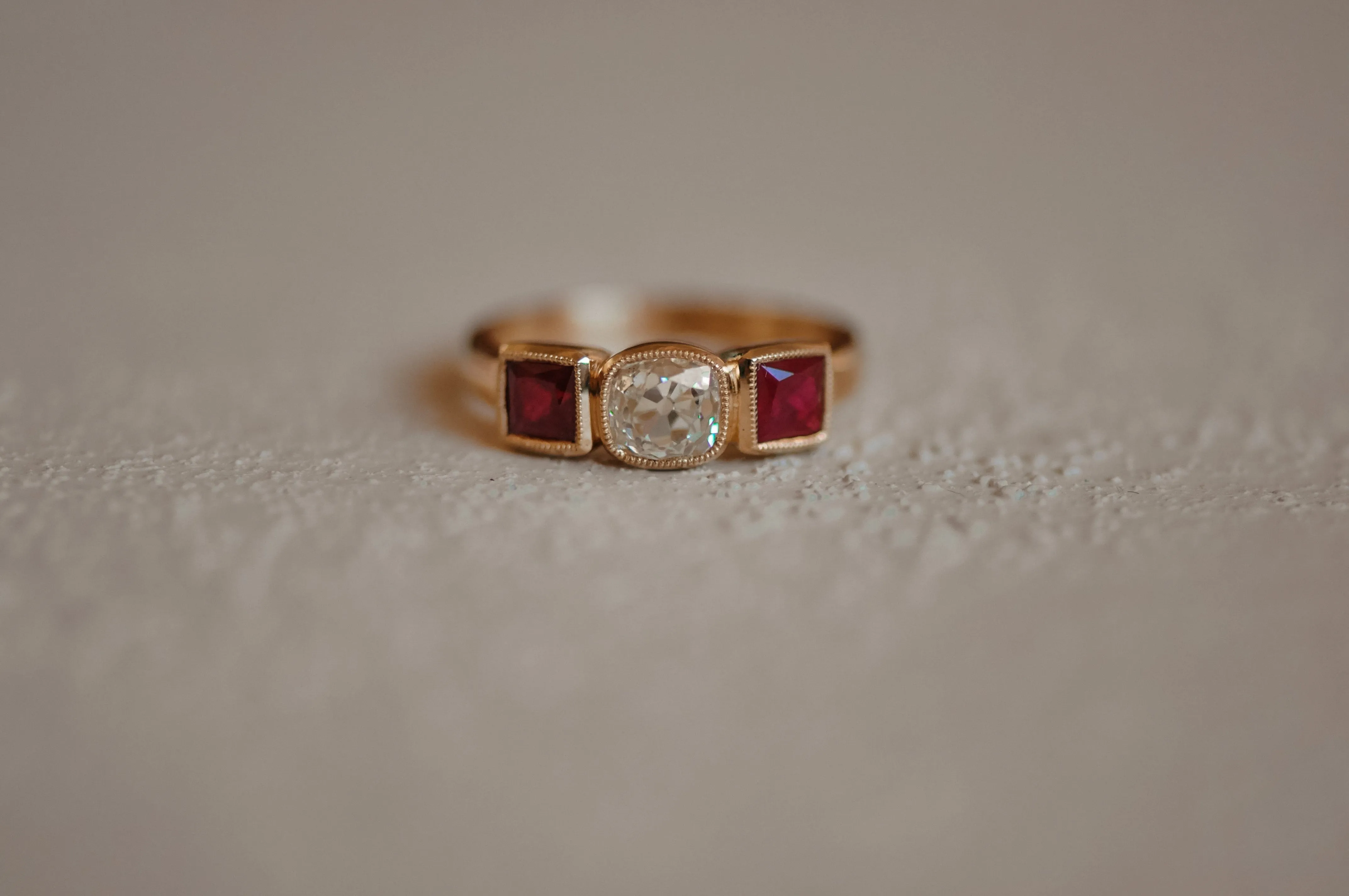 Antique yellow gold, ruby and diamond ring sold by 58 Facettes product image thumbnail 5