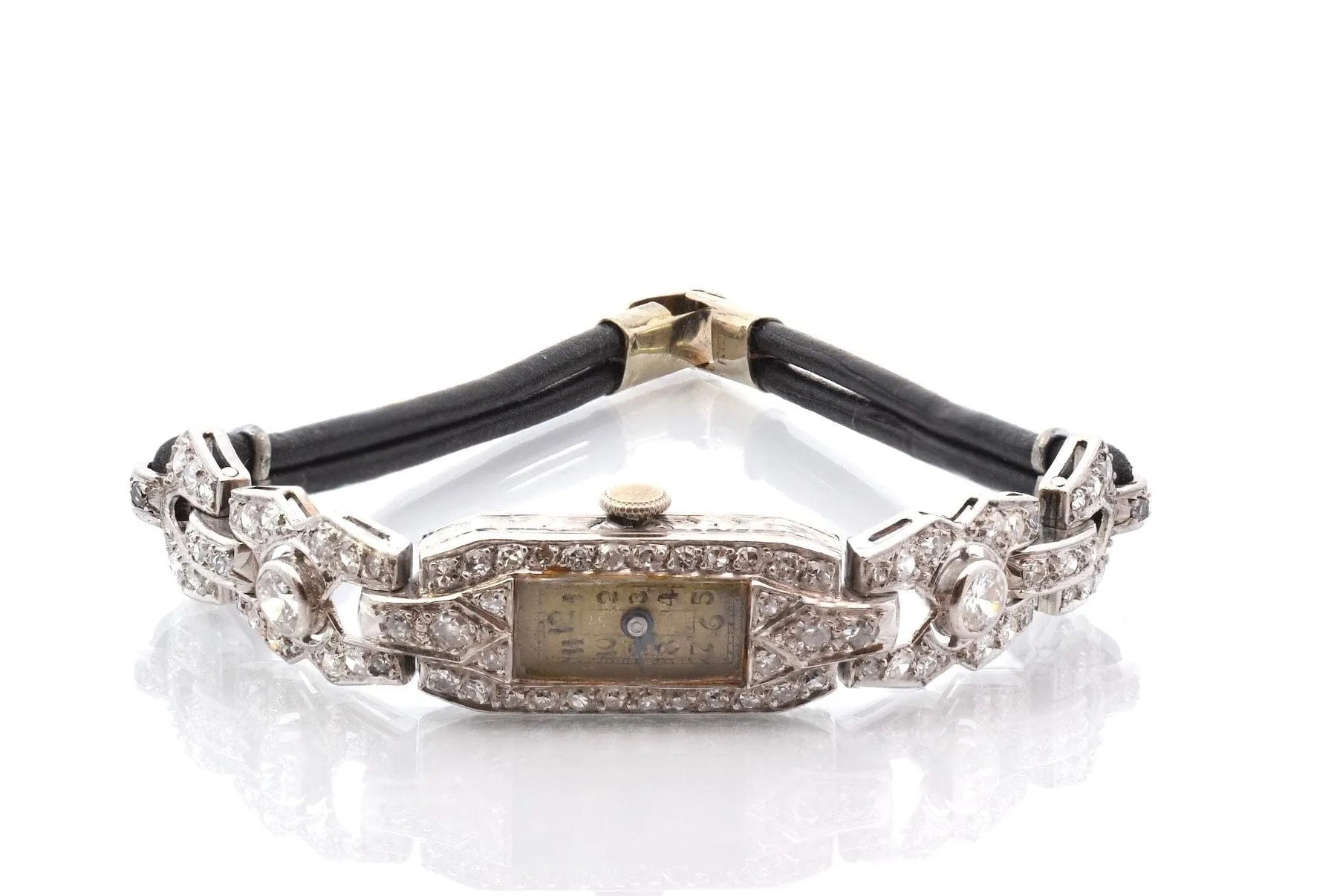 Montre Art déco en or blanc 18k et diamants sold by 58 Facettes