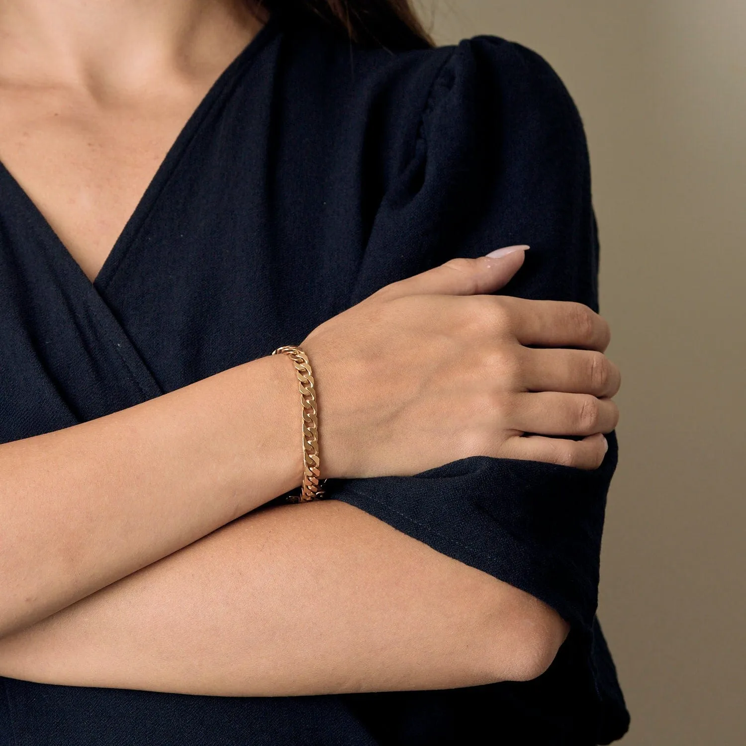 Bracelet en or jaune composé d'une maille gourmette sold by 58 Facettes product image thumbnail 2