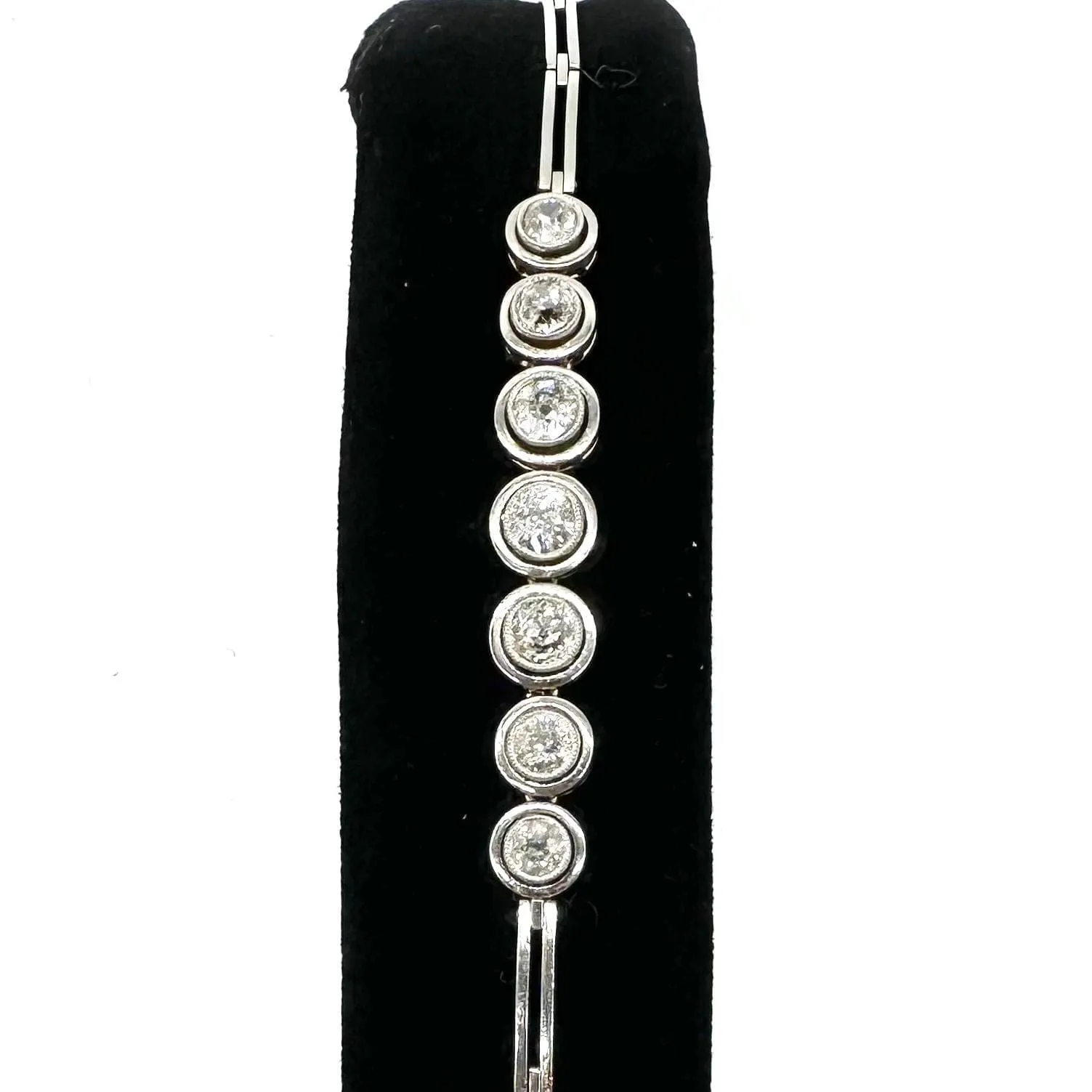 Bracelet rivière de diamants en or blanc 750 sold by 58 Facettes product image thumbnail 4