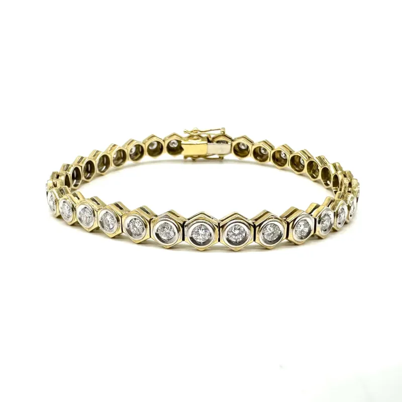 Bracelet or jaune et rivière diamants sold by 58 Facettes