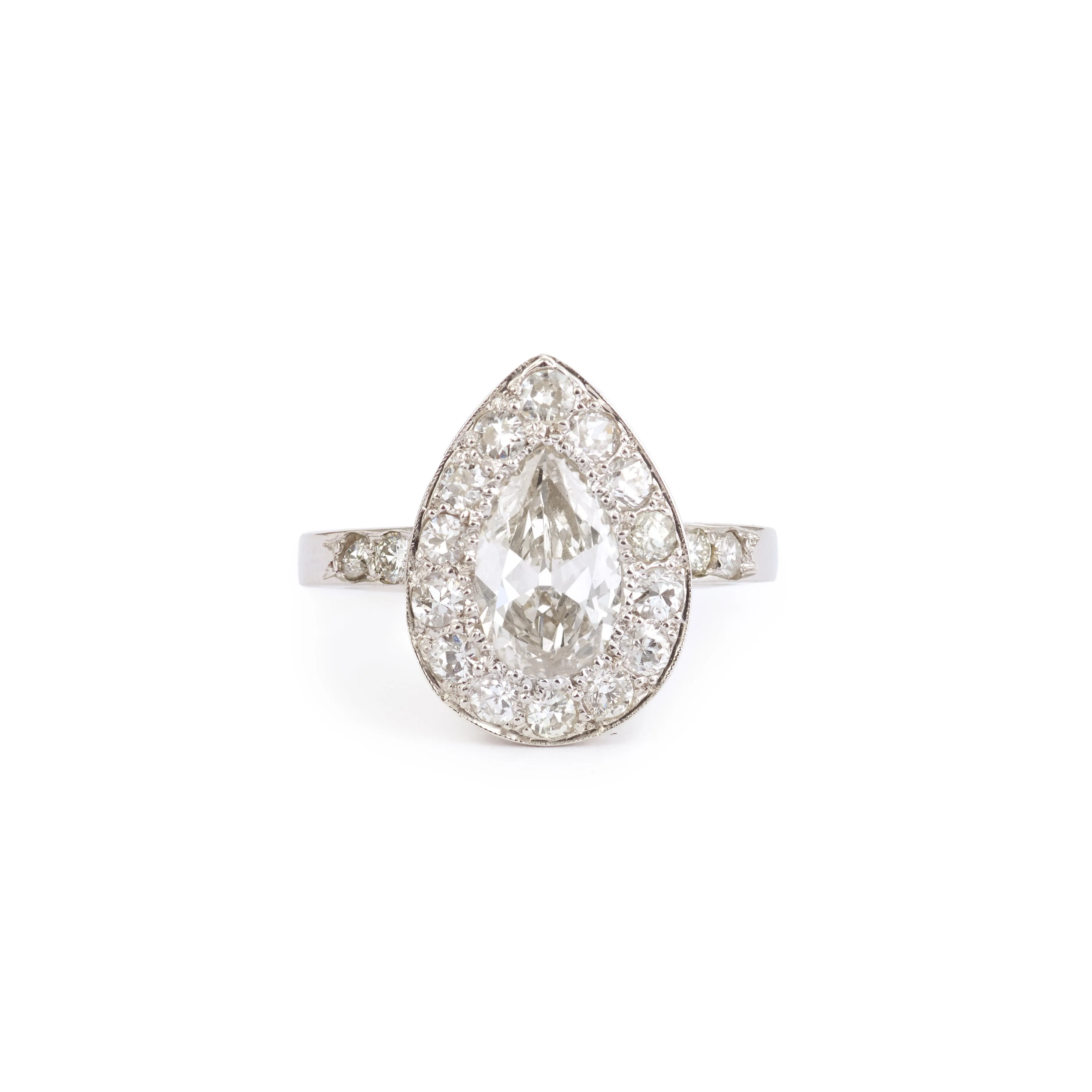 Bague Diamants Poire 1.90 Carats Platine Or Gris 18 Carats sold by 58 Facettes