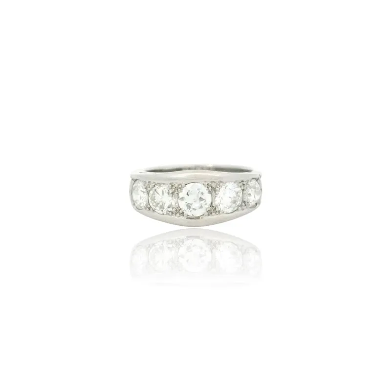 Bague vintage 1940 en or blanc 18k et diamants made by 58 Facettes