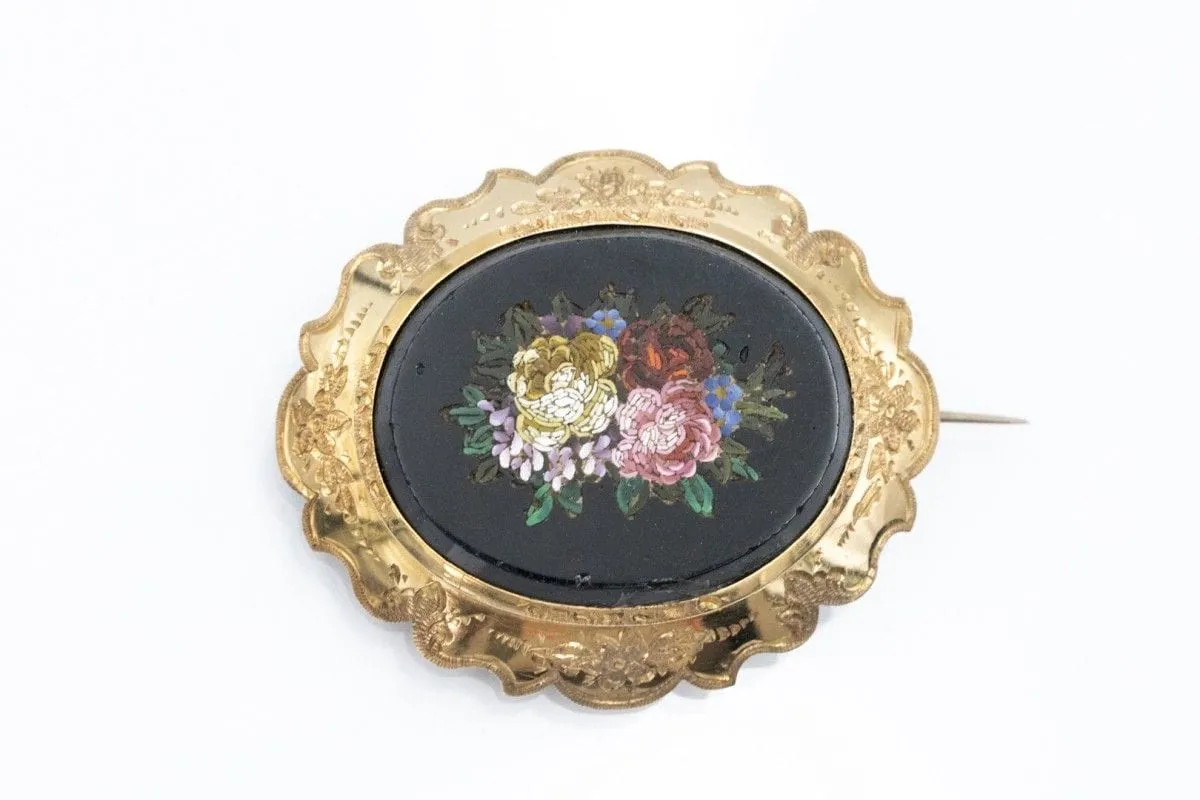Broche historique en or avec micromosaïque florale sold by 58 Facettes