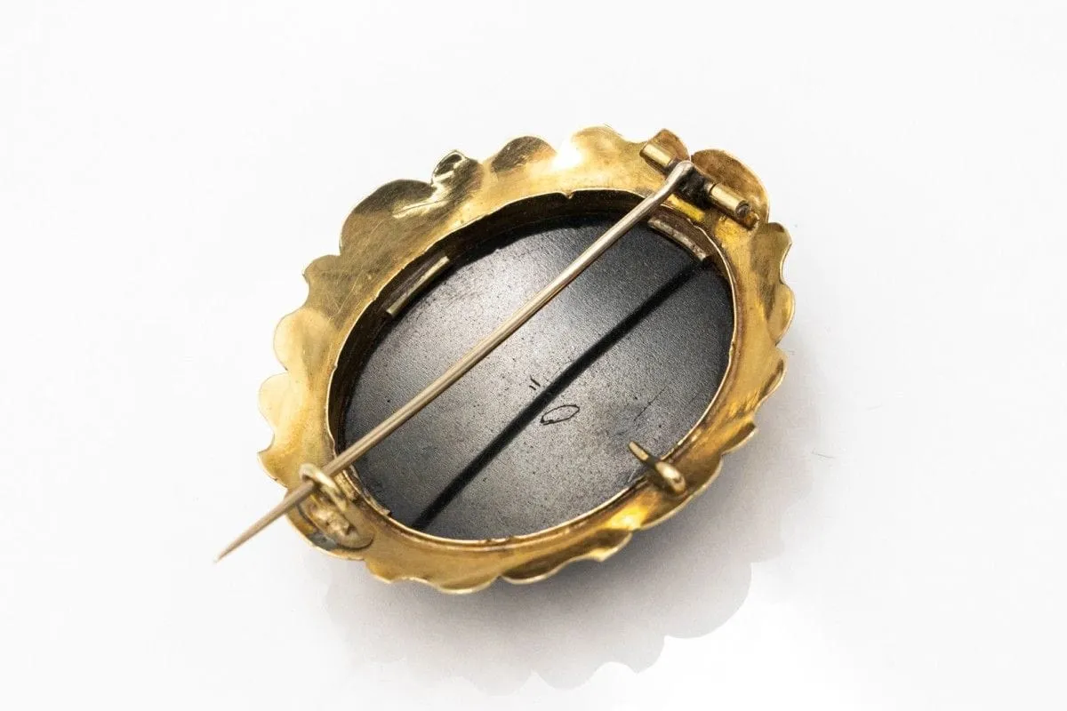 Broche historique en or avec micromosaïque florale sold by 58 Facettes product image thumbnail 5