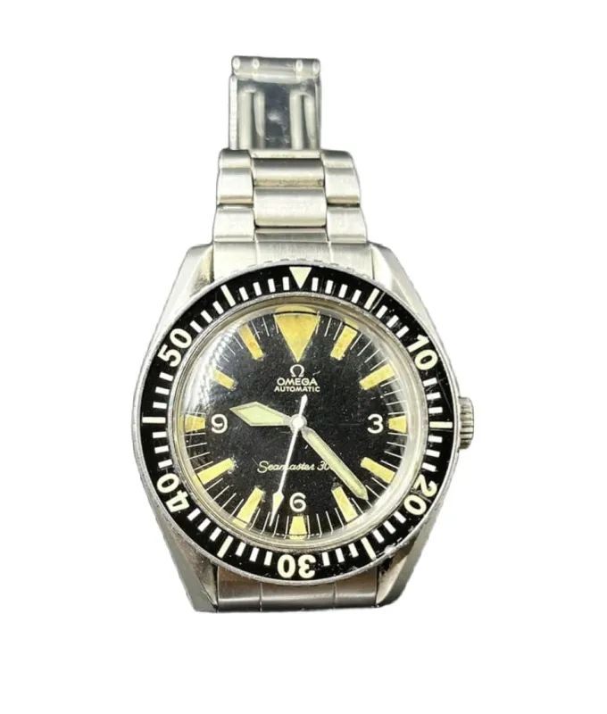 Omega Seamaster 300 - Montre « Big Triangle Diver » réf. 165.024 (1968) made by 58 Facettes