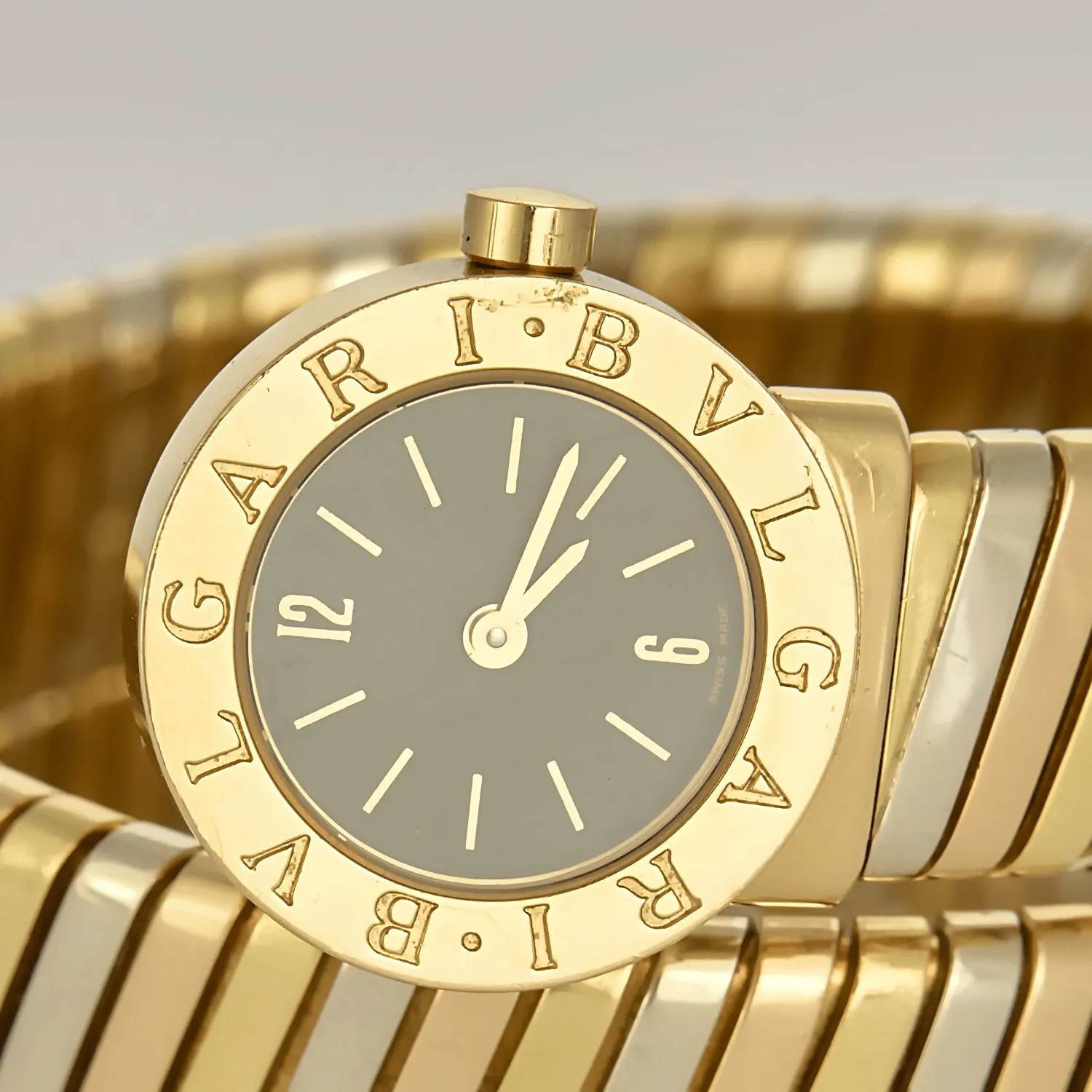 BVLGARI - Montre Serpenti Tubogas - Montre trois ors à boitier rond à mouvement quartz sold by 58 Facettes product image thumbnail 5