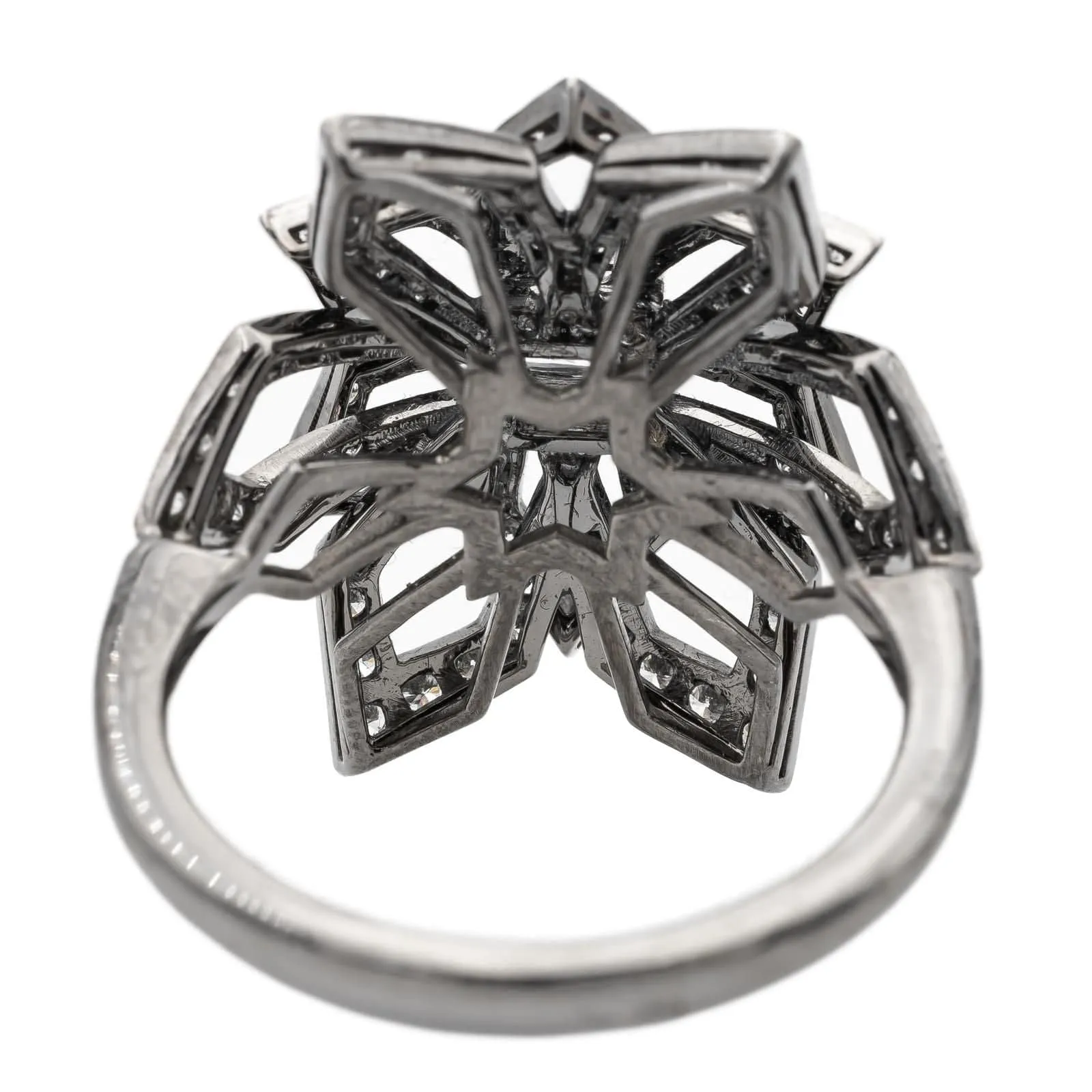 Bague Fleur Or noir Diamant sold by 58 Facettes product image thumbnail 5