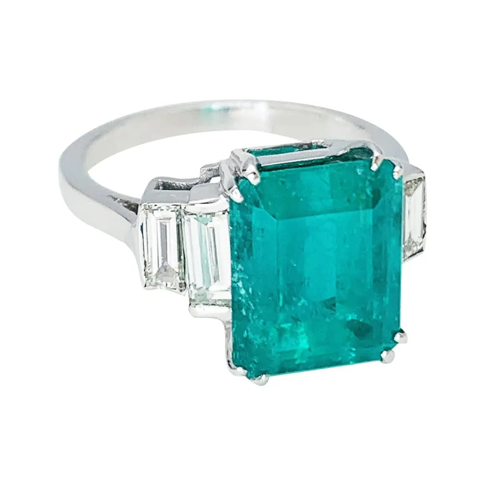 Bague or blanc, émeraude 5.90 cts, diamants. sold by 58 Facettes product image thumbnail 2