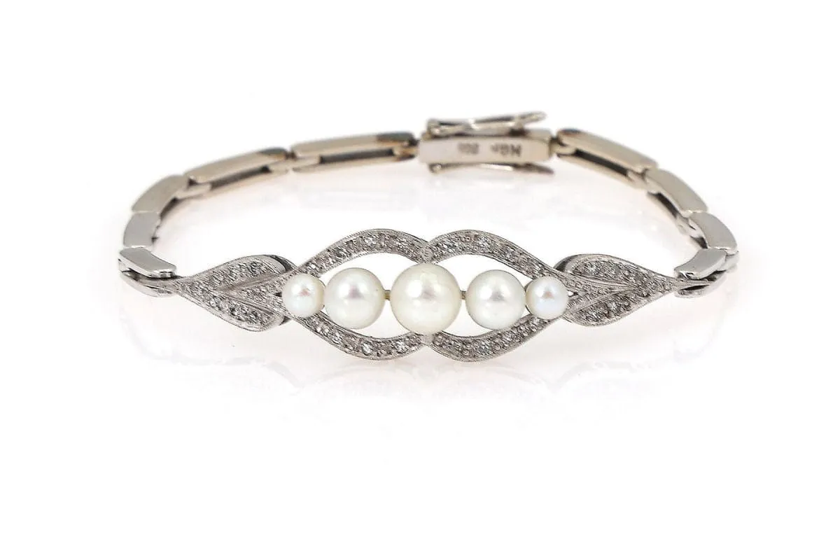 Bracelet en or blanc avec perles et diamants sold by 58 Facettes