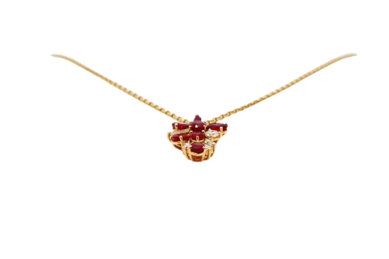 Pendentif rubis et diamants en or jaune 750 sold by 58 Facettes