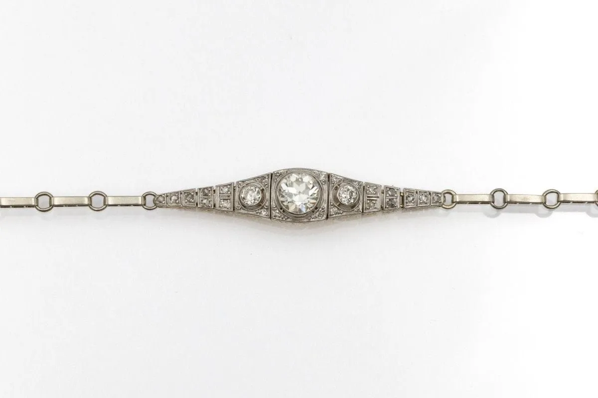 Bracelet Art Déco avec de beaux diamants taille ancienne sold by 58 Facettes