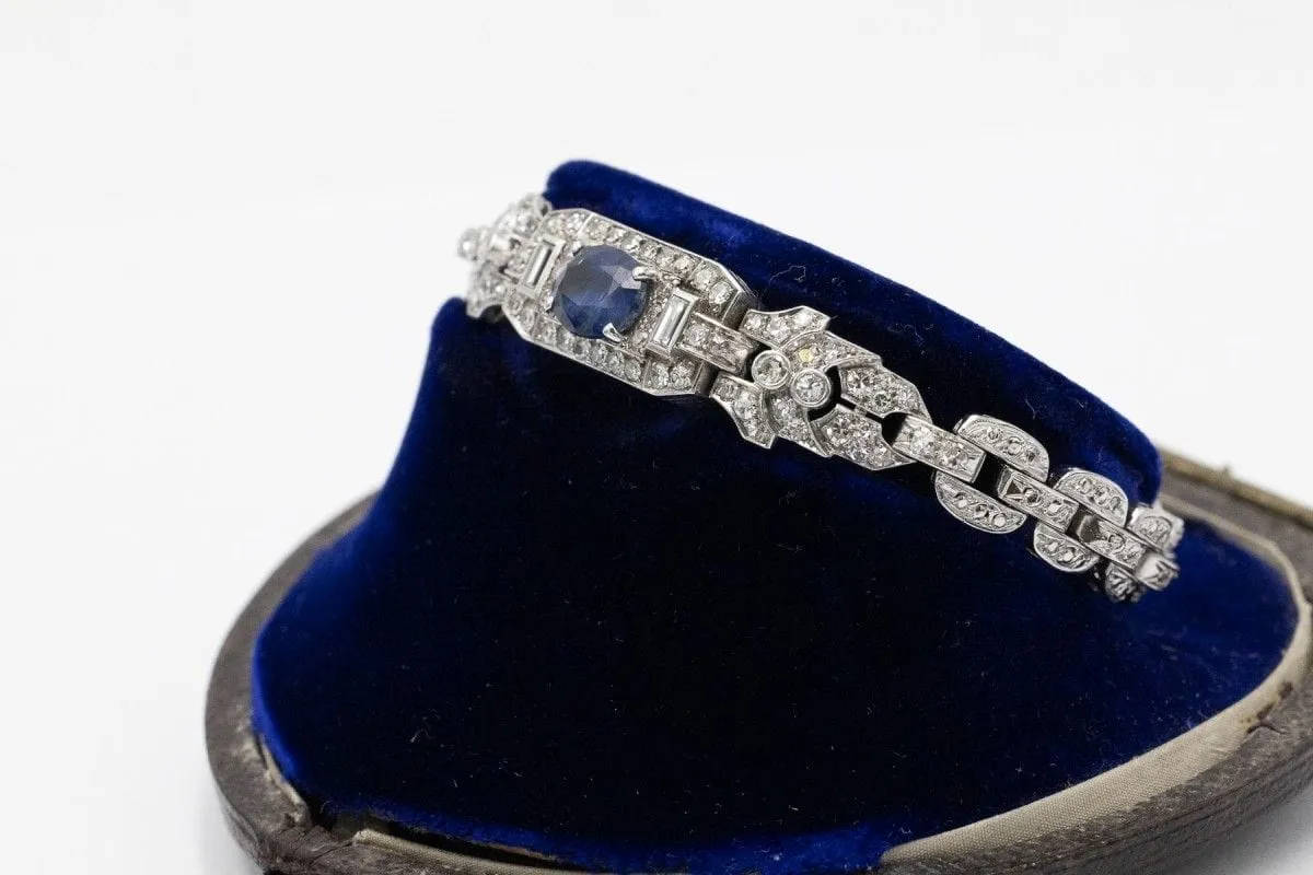 Bracelet exclusif en or blanc avec saphir et diamants de style Art Déco sold by 58 Facettes product image thumbnail 4