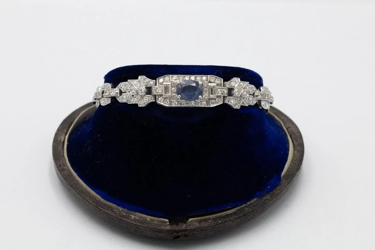 Bracelet exclusif en or blanc avec saphir et diamants de style Art Déco sold by 58 Facettes product image thumbnail 2