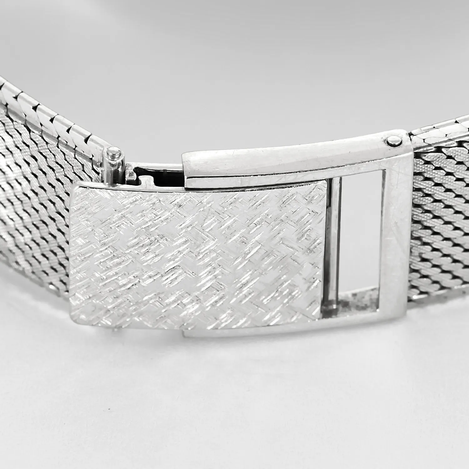 PIAGET - Montre en or blanc à boitier rond à mouvement mécanique à remontage manuel sold by 58 Facettes product image thumbnail 5