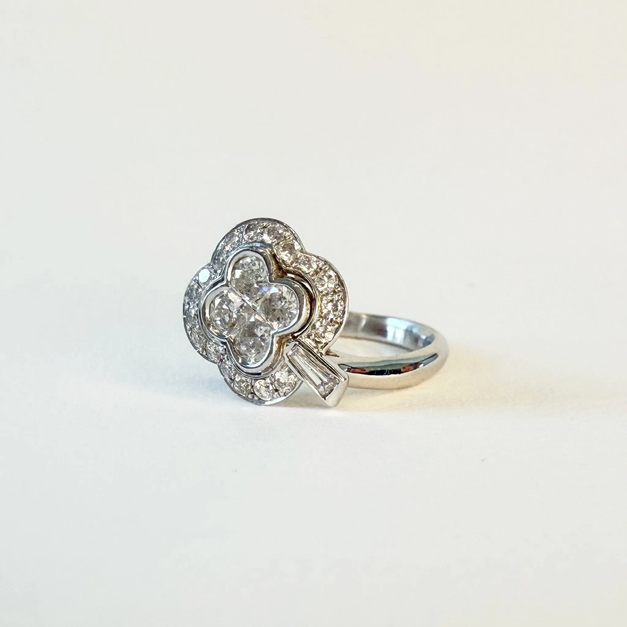 Bague or blanc et diamants sold by 58 Facettes product image thumbnail 4