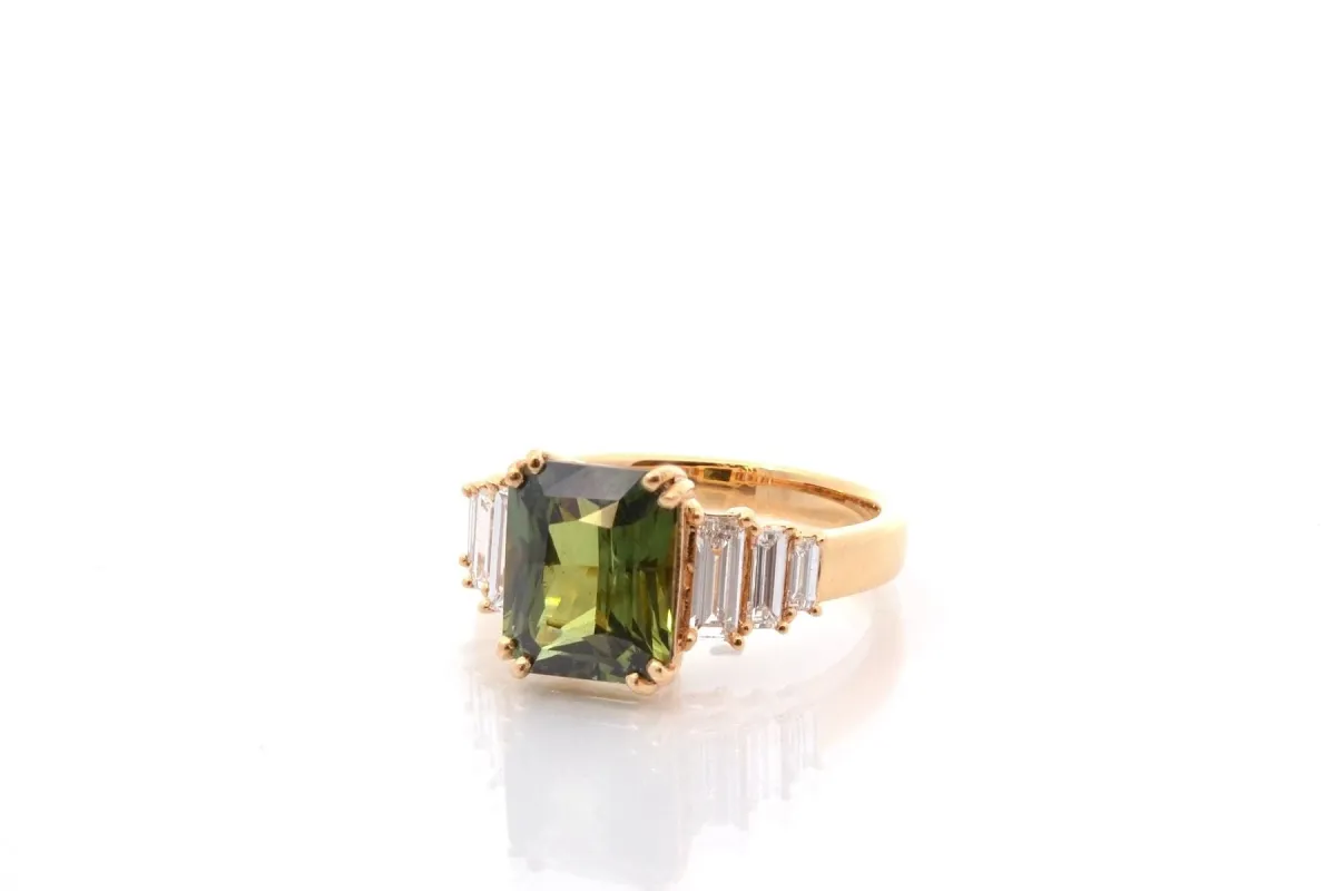 Bague en or et saphir vert 4,12 ct avec diamants made by 58 Facettes