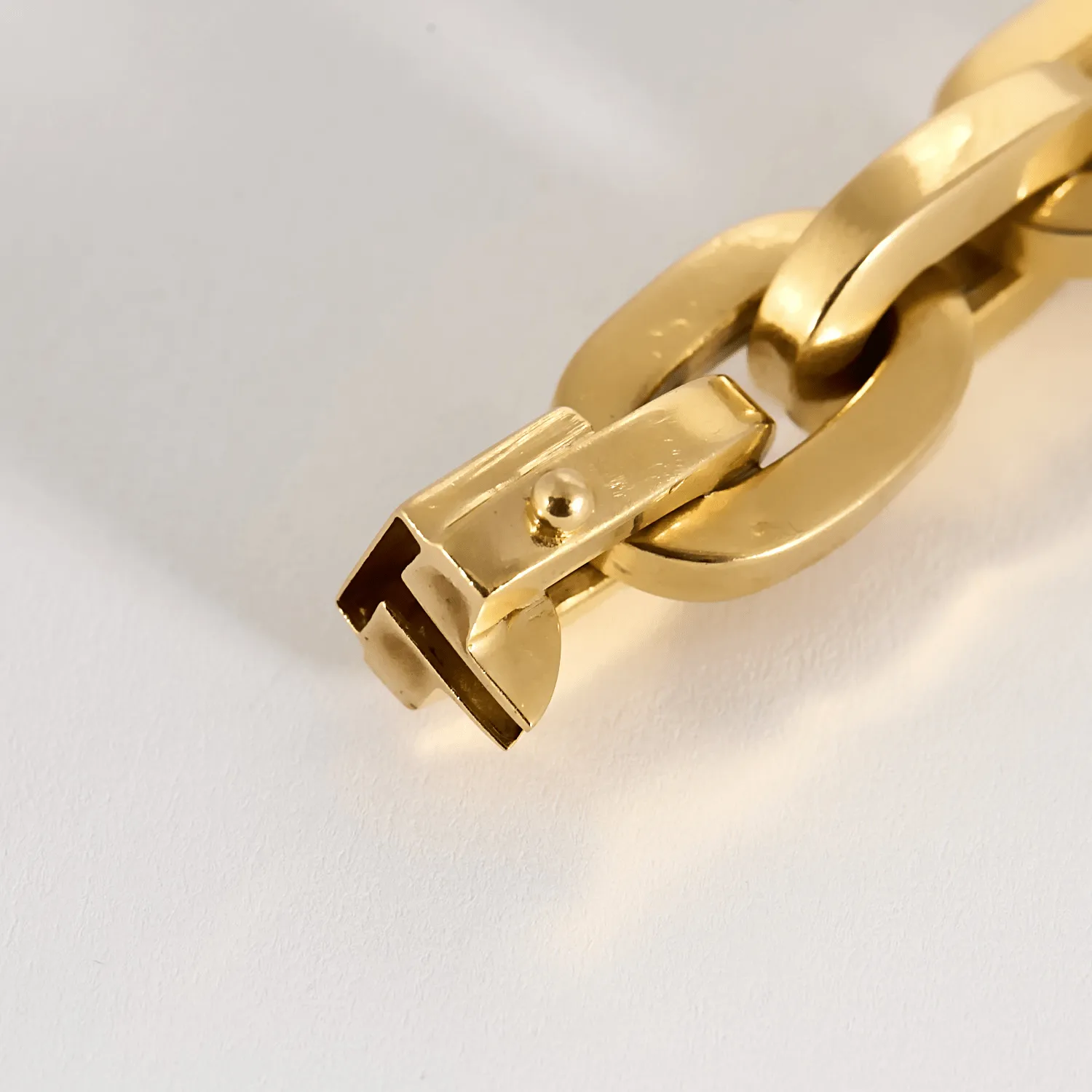 Bracelet en or jaune sold by 58 Facettes product image thumbnail 4