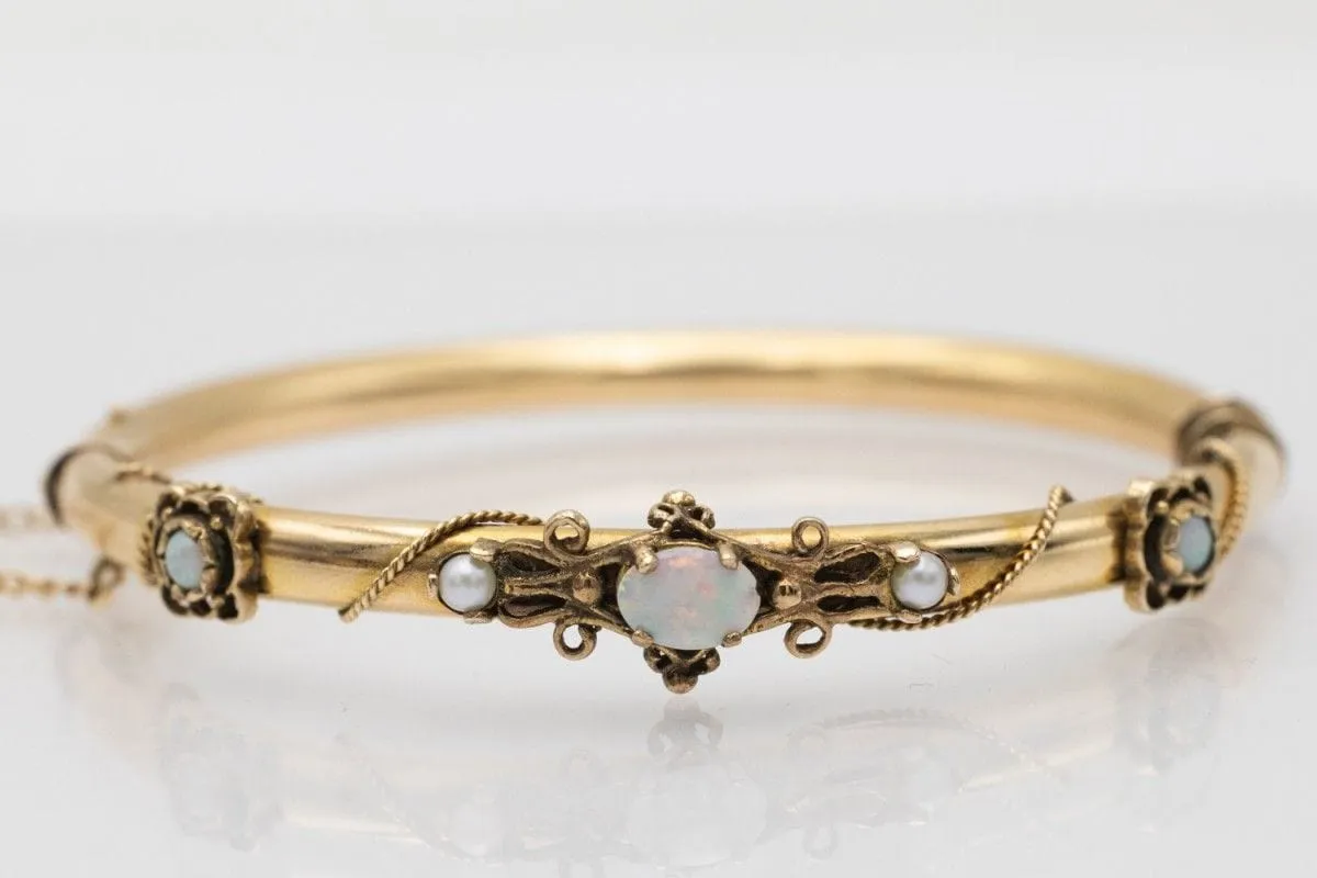 Bracelet en or jaune avec opales et perles, vers 1900 sold by 58 Facettes product image thumbnail 3
