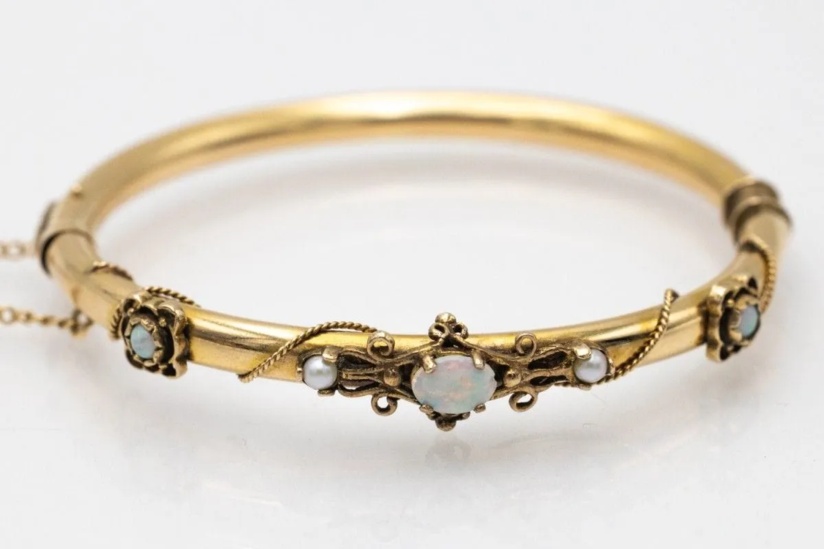 Bracelet en or jaune avec opales et perles, vers 1900 sold by 58 Facettes product image thumbnail 4