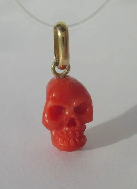 Pendentif ancien Tête de mort or jaune et corail sold by 58 Facettes product image thumbnail 3