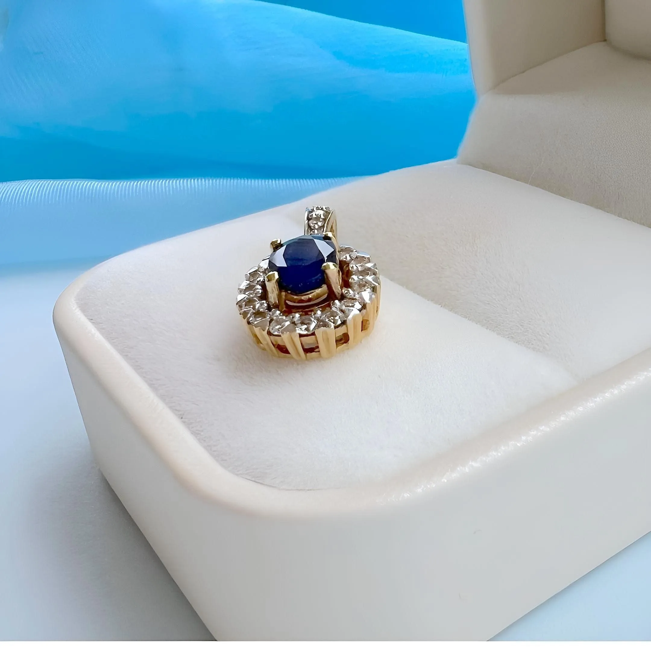 Pendentif ors jaune et blanc, saphir et diamants sold by 58 Facettes product image thumbnail 3