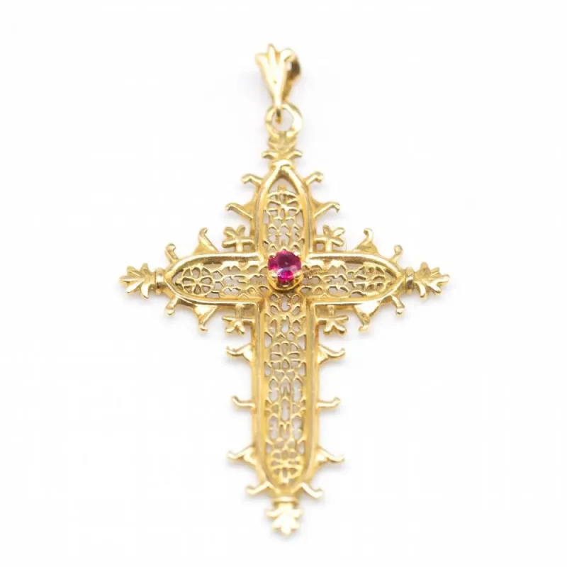 Pendentif croix en or jaune avec rubis sold by 58 Facettes