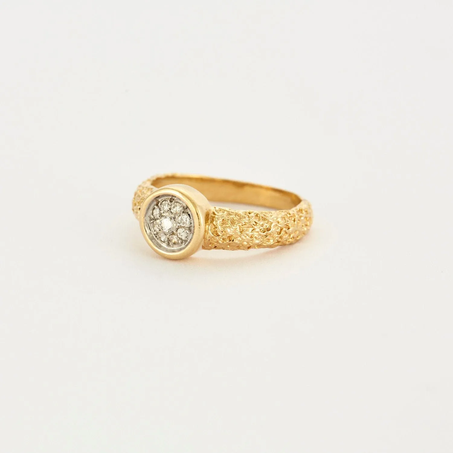 Bague bandeau or texturé Diamants sold by 58 Facettes product image thumbnail 3